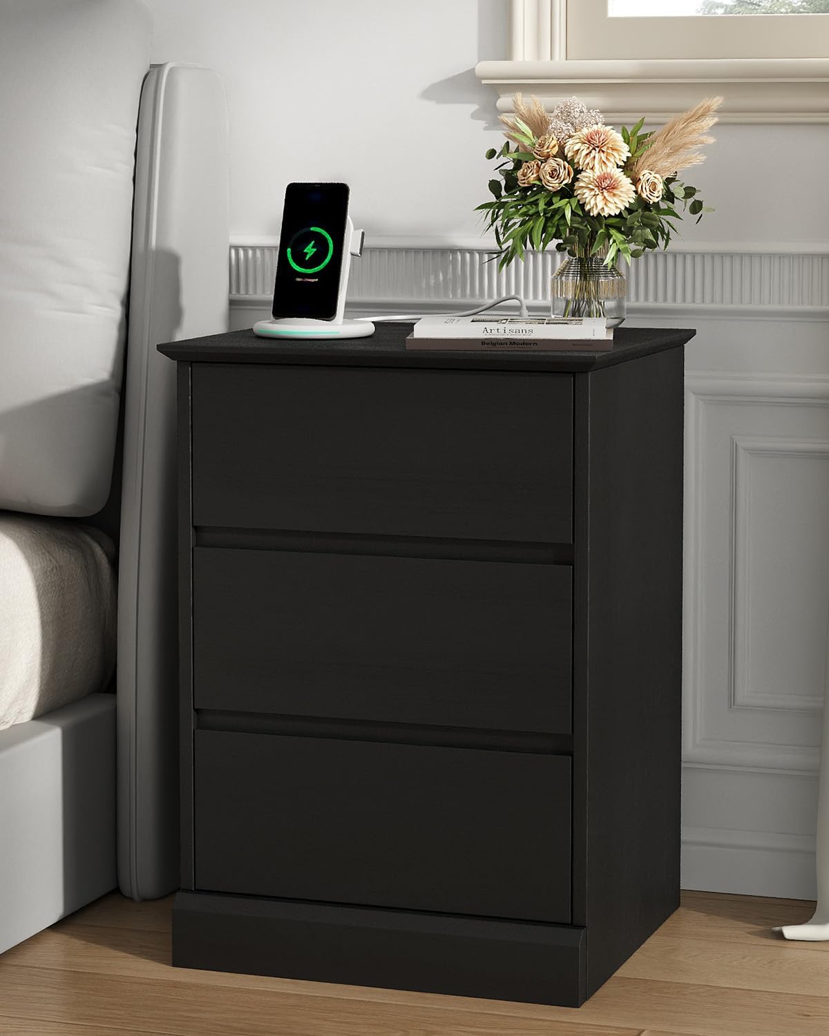 Nightstand with 3 Drawers, Black Bedside Table Night Stand for Bedroom with Charging Station & Cut-Out Handle, Sofa Side Table Dresser for Bedroom(Black)